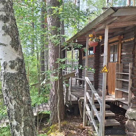 Camping Metsaesydaen Moekki 4 Mettaepoeyroeoe