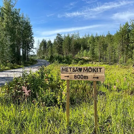 Metsaesydaen Moekki 4 Mettaepoeyroeoe