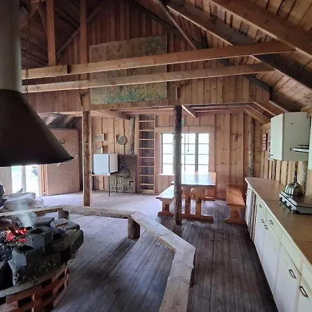 Metsaesydaen Moekki 4 Mettaepoeyroeoe Пуумала