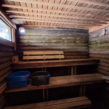 Metsaesydaen Moekki 4 Mettaepoeyroeoe * Пуумала